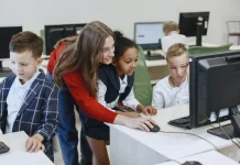What Are the Challenges of Using Technology in Schools?